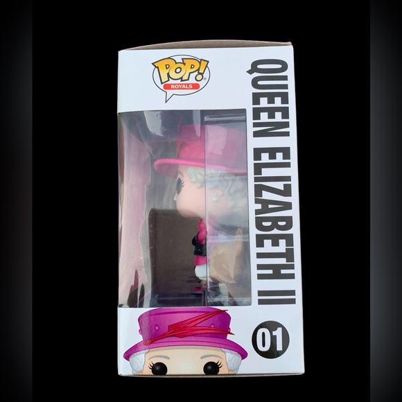 New in Box 2018 Queen Elizabeth II & Corgi Funko Pop British Royals - Picture 5 of 14